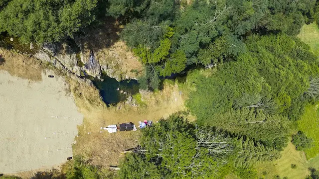 Prelepi prirodni biser u srcu Zlatibora: Vir Buk u selu Drenova postaje sve popularnije kuplašte, u nestvarnom šumu vodopada i debela hladovina privlače goste iz svih krajeva sveta (FOTO)