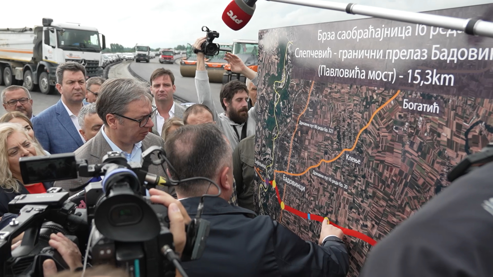 Vučić u obilasku Mačve i Podrinja / foto: RINA