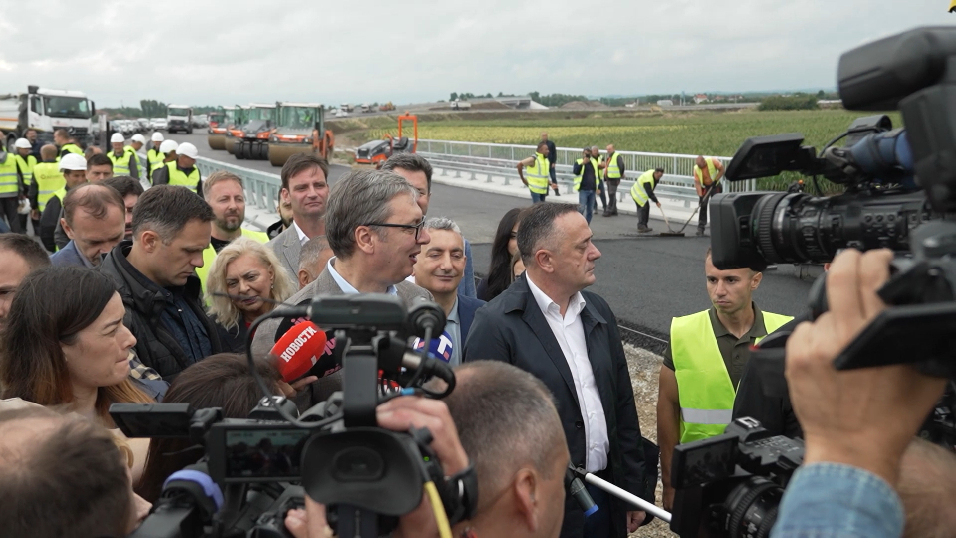 Vučić u obilasku Mačve i Podrinja / foto: RINA