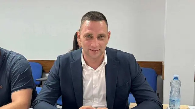 Građani su prepoznali ko radi i ko je posvećen razvoju Kosjerića: Prva izjava Žarka Đokića nakon što je ponovo izabran za predsednika opštine - danima unazad ovaj čovek trpeo je pritisak i nasilje blokadera (FOTO)(VIDEO)