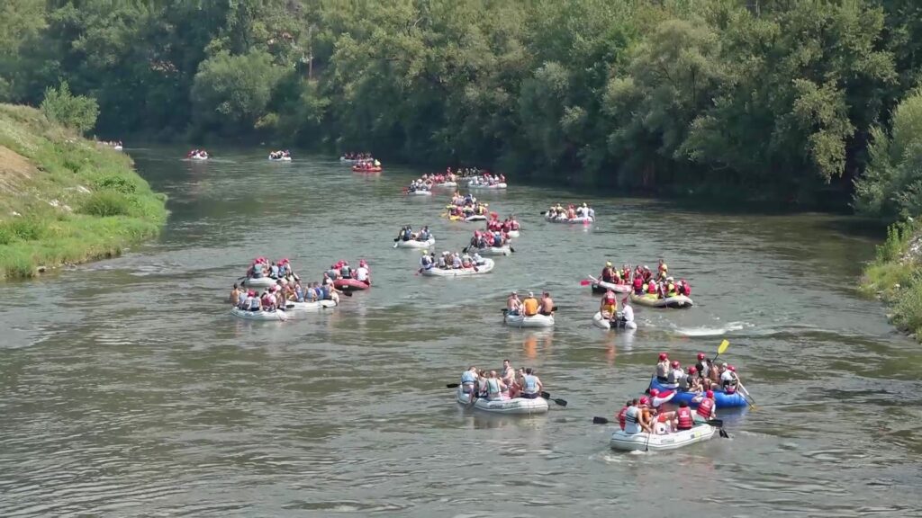 Nezaboravna avantura na divljoj ali prelepoj reci: Limska regata 18. put održana u Priboju - rafteri sa tromeđe ali i iz Evrope uživali u fascinantnim predelima 