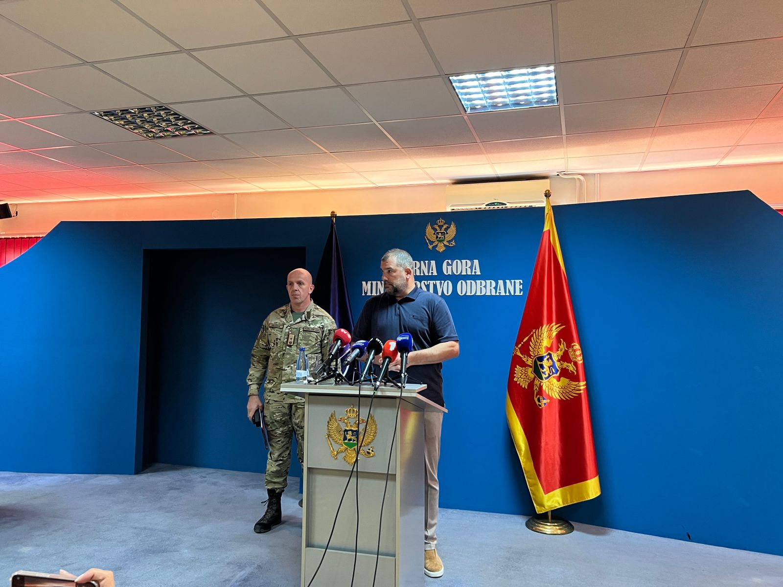 Gust dim smanjio je vidljivost, oba vojnika su na terenu bila od jutros: Ovo je nastradali vojnik Božović, nakon njegove smrti oglasio se i crnogorskImi ministar odbrane (FOTO) 