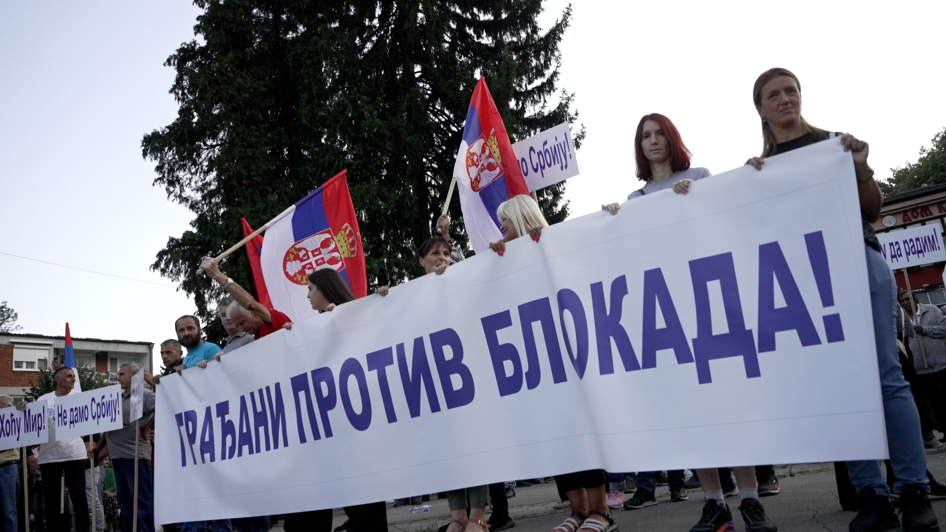 Skup građana u Lučanima protiv blokada / foto: RINA