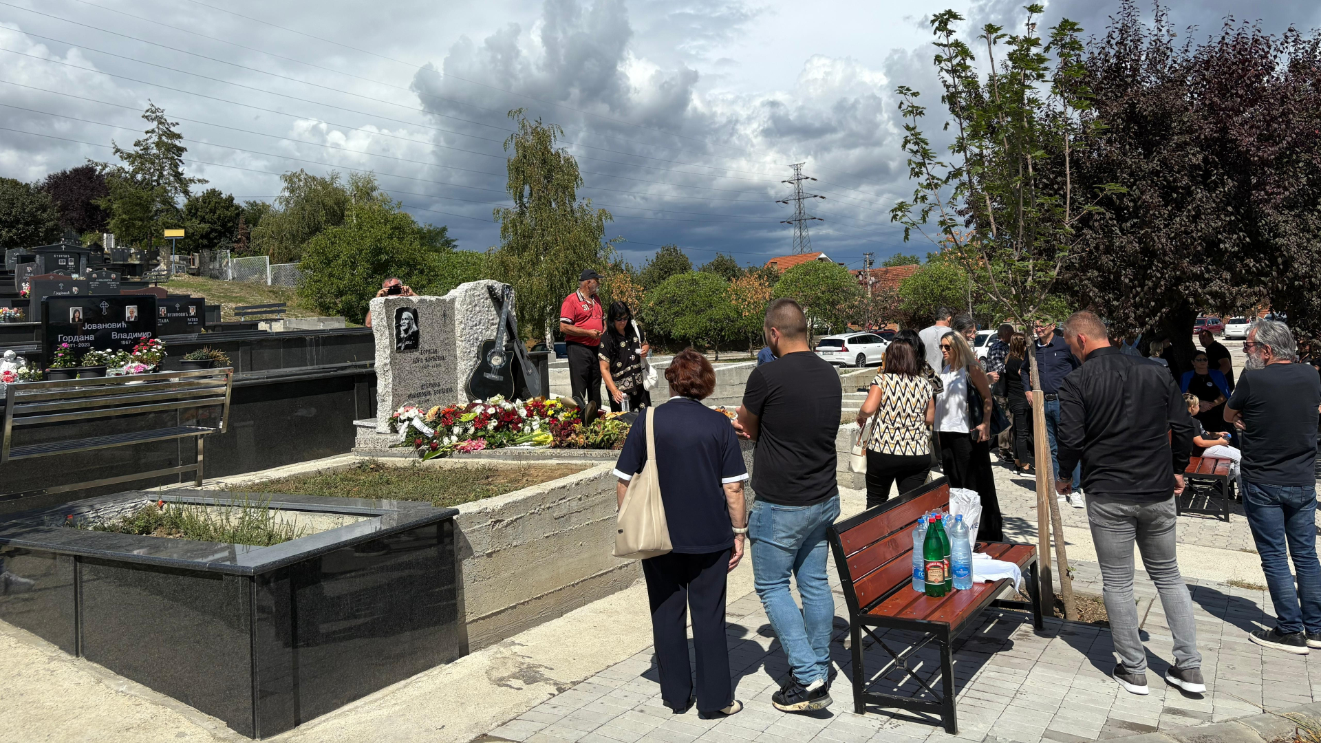 Jednogodišnji pomen Bori Đorđeviću na Gradskom groblju u Čačku / foto: RINA