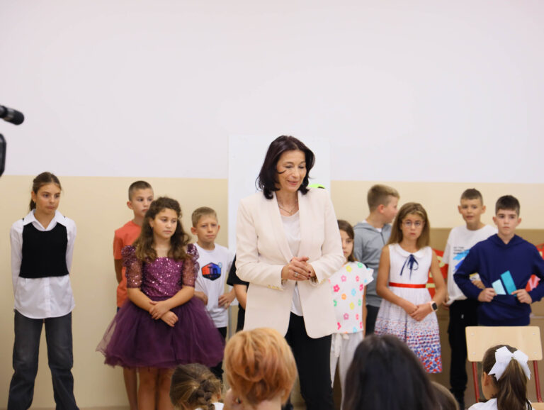 Rekonstruisana Osnovna škola u selu Zlakusa kod Užica / foto: Grad Užice