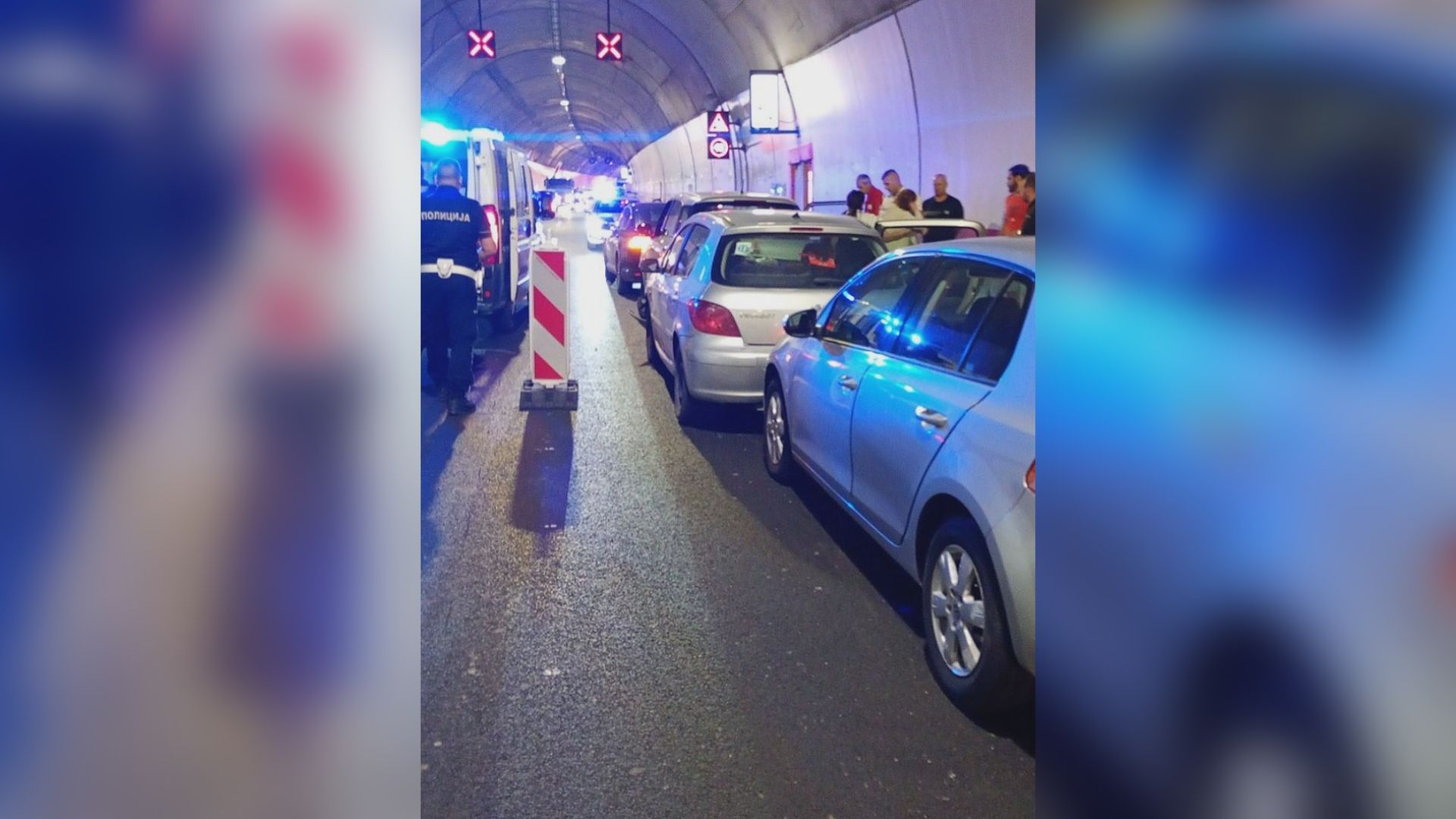 Tri osobe povređene u lančanom sudaru u tunelu Laz: Ovo su prve slike sa lica mesta - jedno vozilo stalo u traci a druga dva naletala na njega (FOTO)