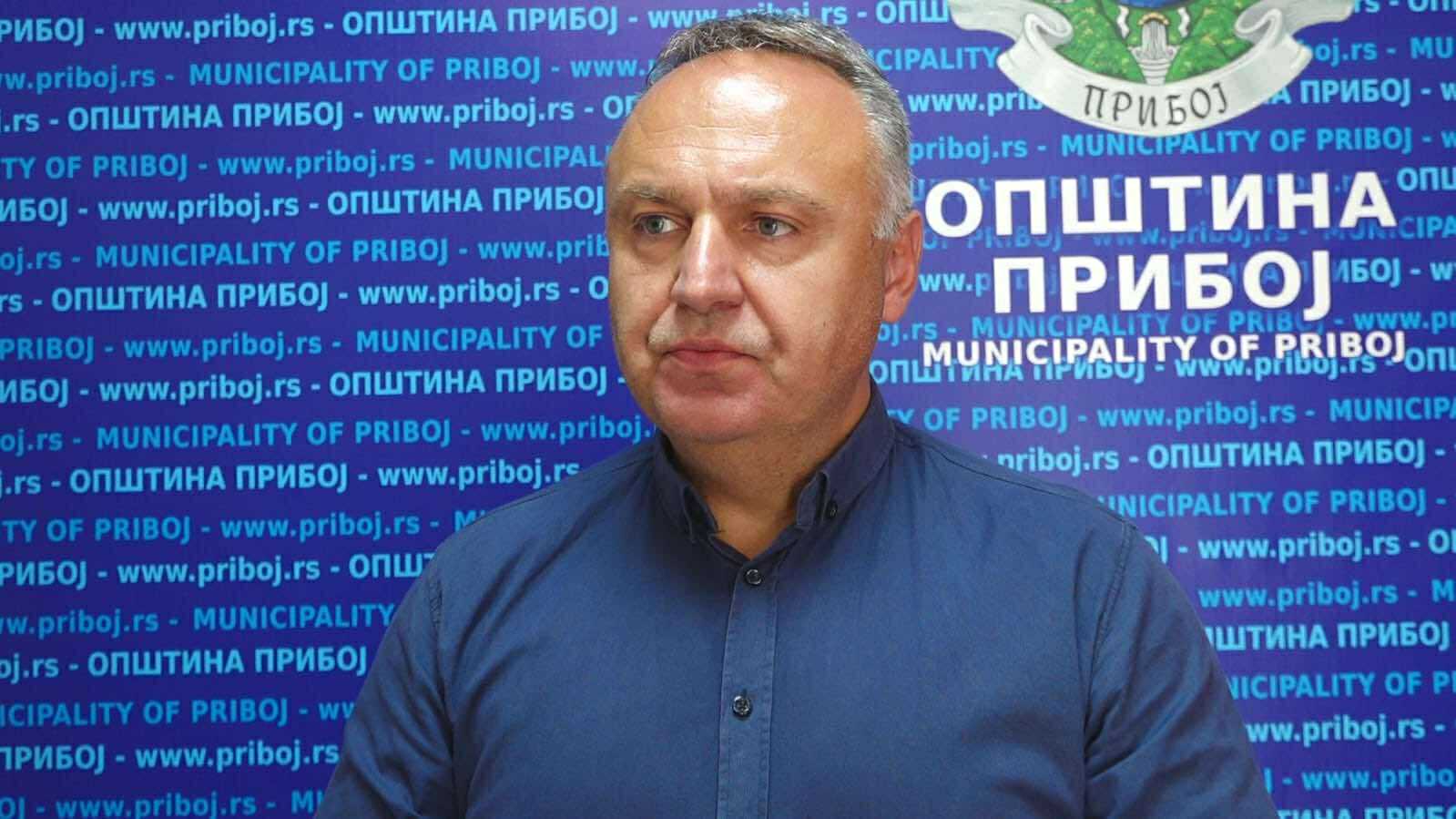 Uvodi se vanredna situacija u devet mesnih zajednica u Priboju: Jako olujno nevreme napravilo haos - odneti putevi, meštani u velikom problemu (FOTO)