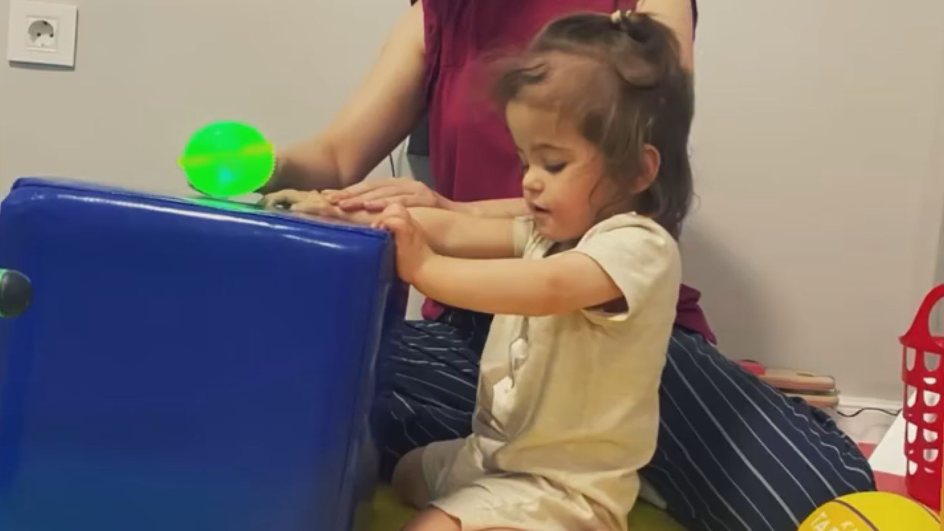 Ona je veliki borac od malih nogu: Maša je rođena samo sa 920 grama ali pokazuje da su čuda moguća, potrebna joj je sada i naša pomoć (FOTO)