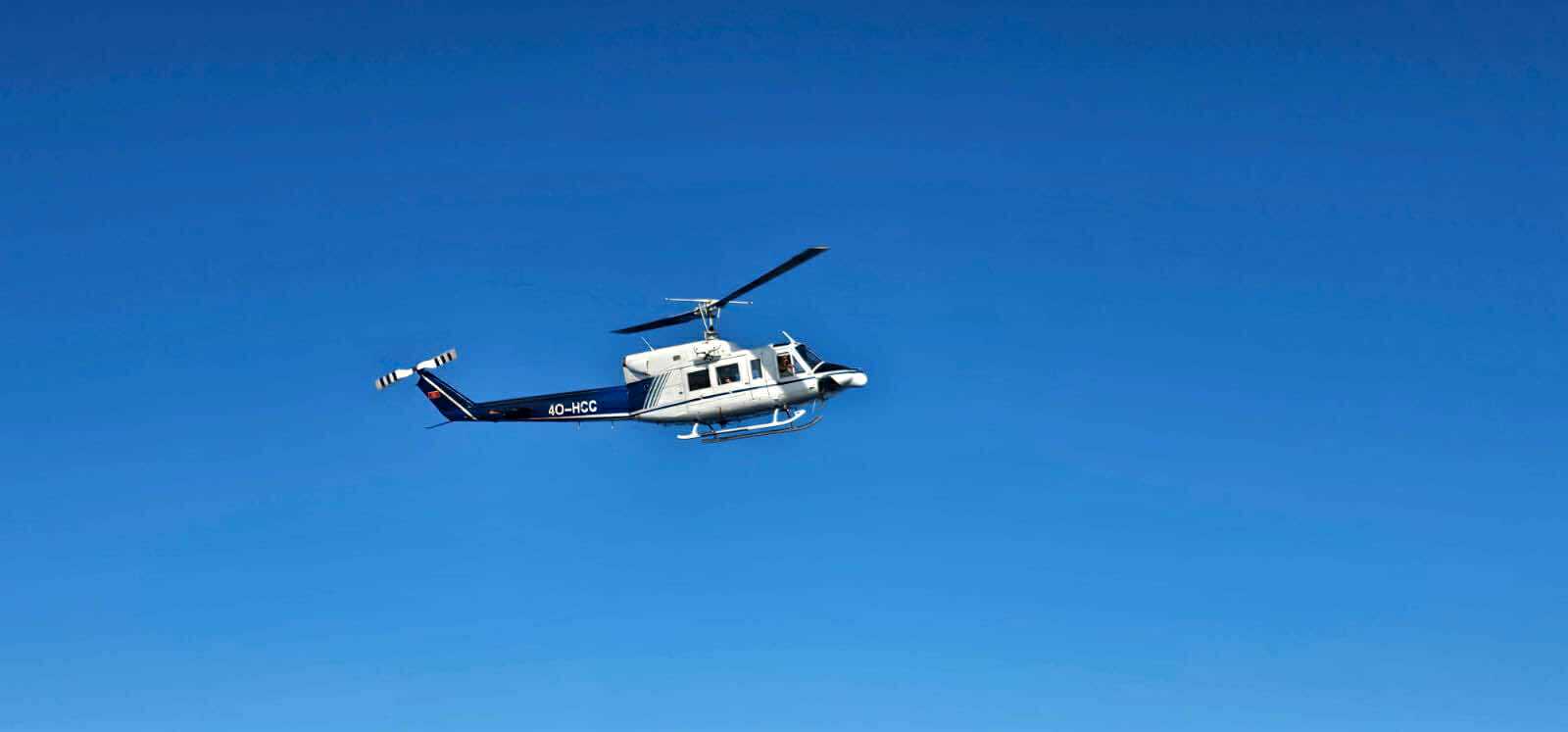 Dubina mora na tom potezu je i preko 100 metara: Helikopter MUP-a i ronioci od rane zone tragaju za nastradalom Srpkinjom na Luštici (FOTO)