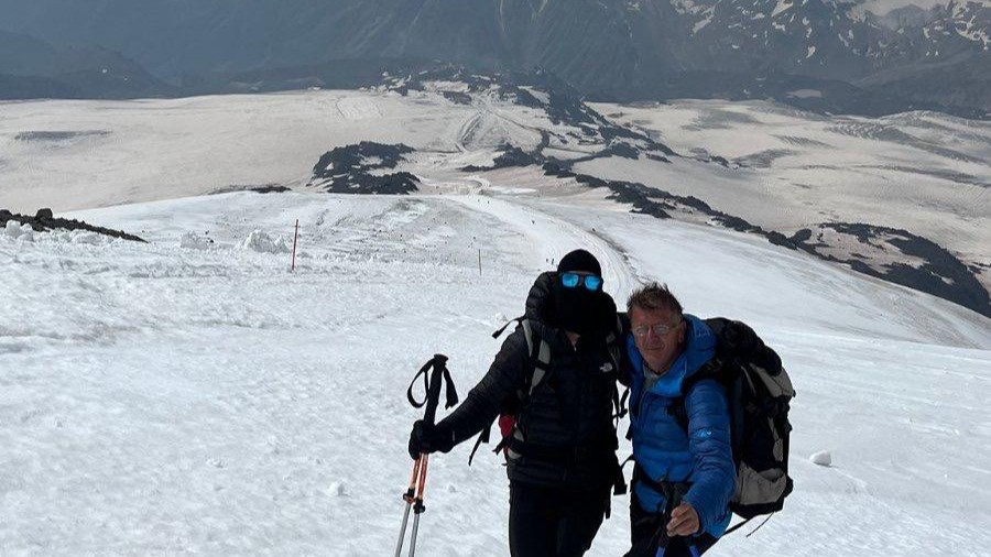 Neverovatan podvig užičkih planinara: Oni su osvojili najveći vrh Evrope i Rusije - silovit vetar ih vratio nazad ali su oni ipak uspeli/ Foto: Privatna arhiva