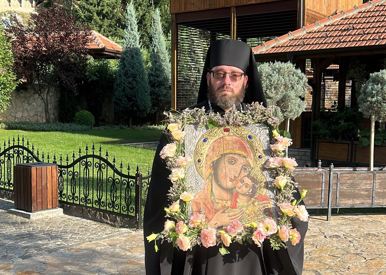 Tri puta samu sebe spasila od požara, a nerotkinje obradovala porodom: Ovo je čudotvorna ikona Bogorodice Kurskaje u manastiru Tumane - u nedelju veliki jubilej (FOTO)