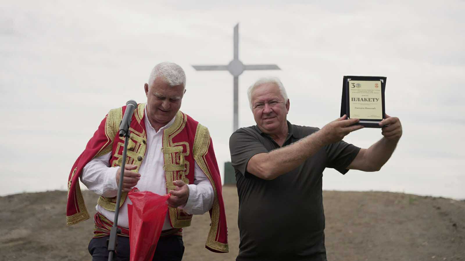 Ovo je kameni beleg donet sa Kajmakčalana na Suvobor: Mala crkva velikog imena čuva srpsku istoriju i sećanje na velike junake (FOTO)