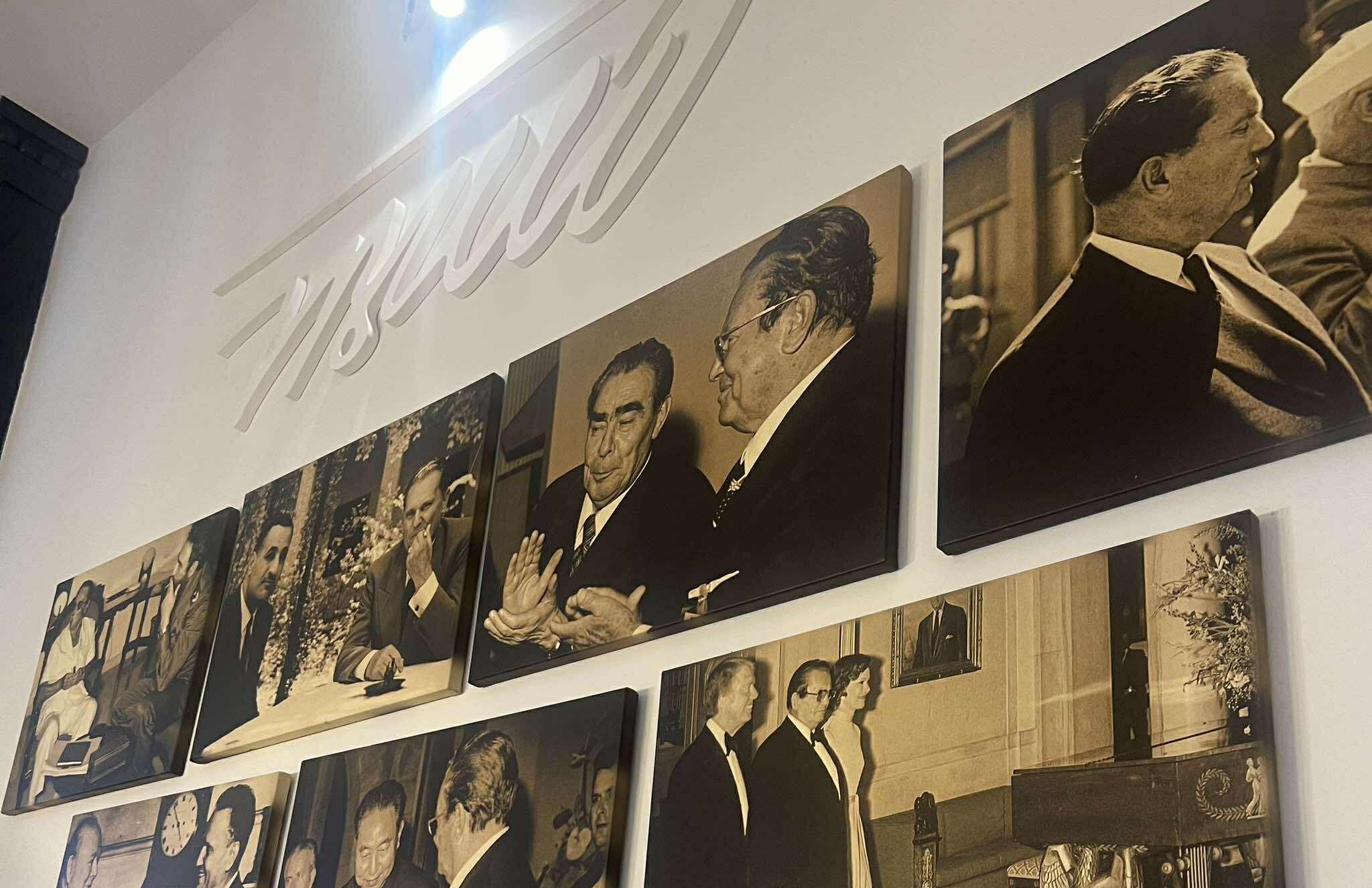 Kafa 160, a porcija ćevapa 670 dinara: Ovo je bašta restorana u kojoj je na Zlatiboru ručao Tito lično - danas je to moderni kompleks okružen zelenilom (FOTO)