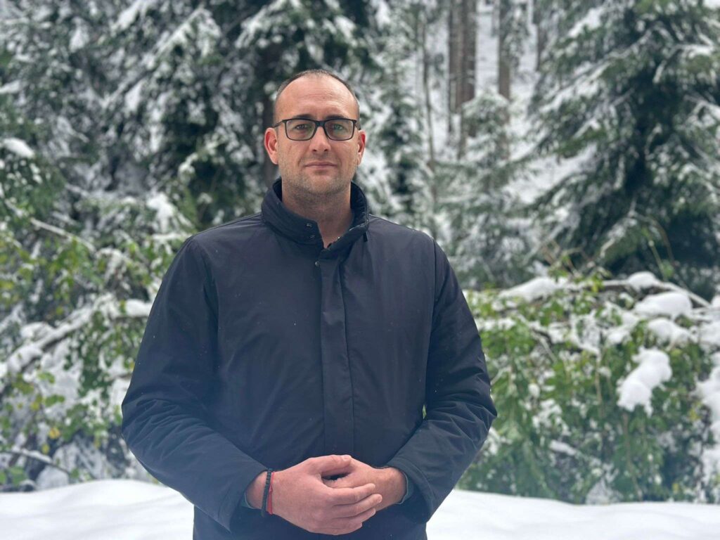 Kritično u Božetićima i Jasenovu: Osim struje stanovnici ostali i bez vode - Nova Varoš zavejana i danas (FOTO)