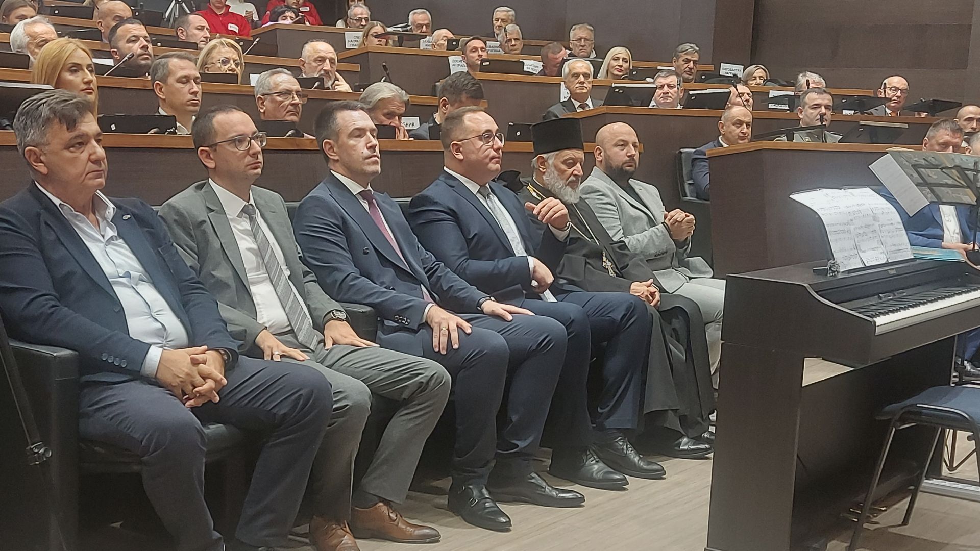 Danas je Kraljevdan: Grad na Ibru proslavio svoj dan, dodeljena priznanja istaknutim kolektivima i pojedinicima (FOTO) 
