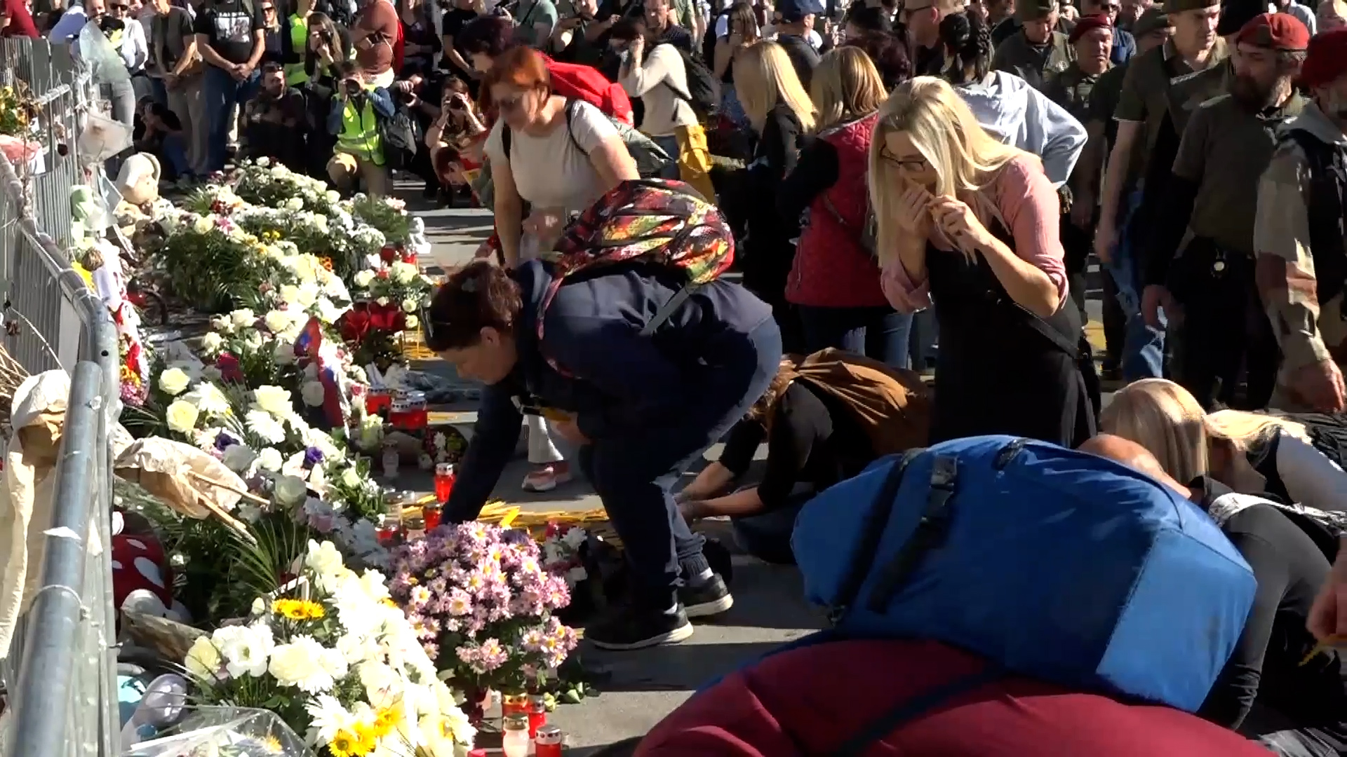 Na skupu u Novom Sadu povodom tragedije bilo 39.000 gradjana, oglasio se MUP
