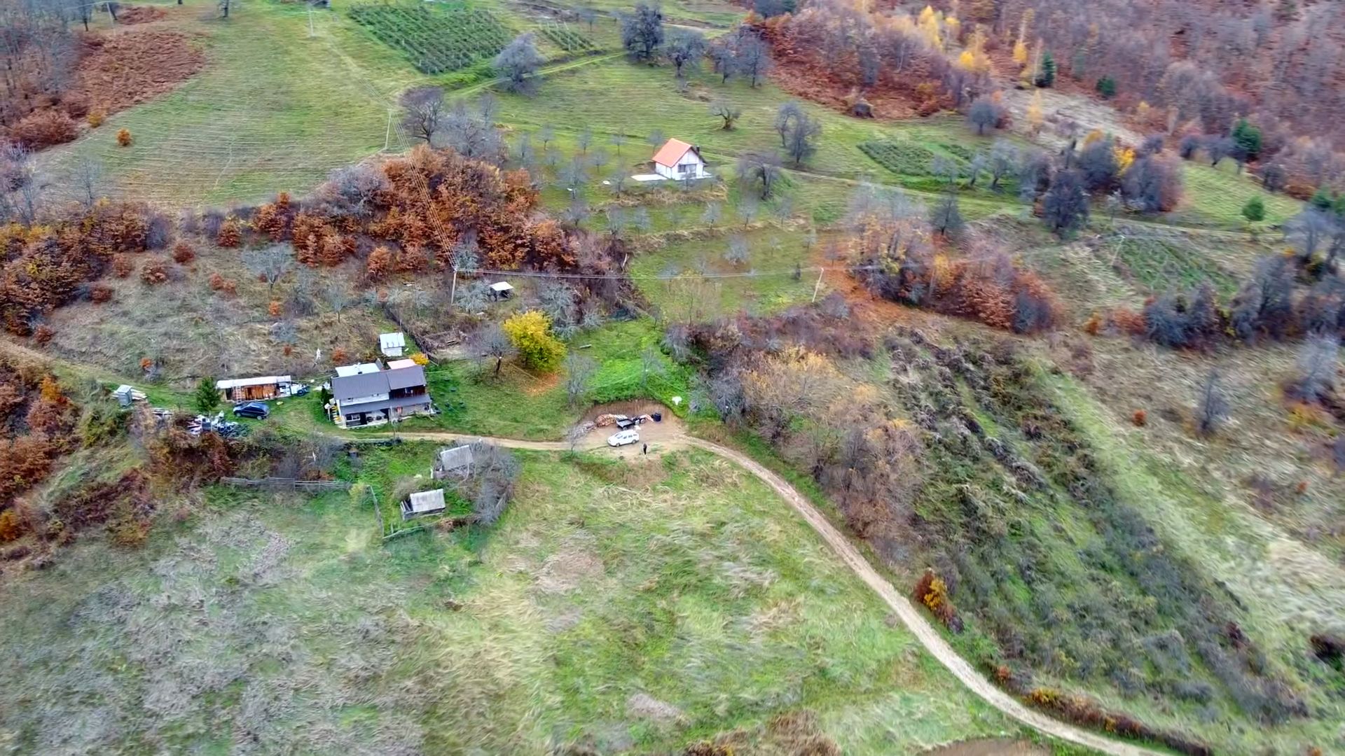Nesvakidašnja priča sa tromeđe: Milenko poklanjao zemlju kako bi selo bar malo oživelo, u prelepo Bučje doselio se Nemanja iz Vojvodine (FOTO)