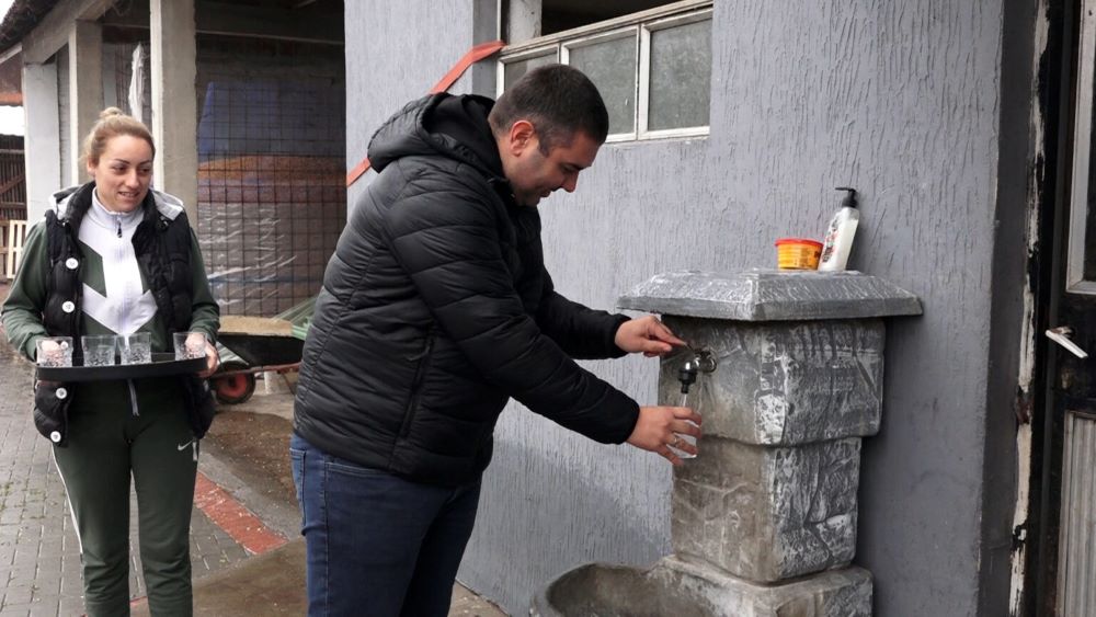 Vode često nije bilo ni za piće: Rešava se veliki problem meštana sela Bresnica kod Čačka, izgrađen novi vodosistem na koji je već priključeno preko 50 domaćinstava (FOTO)