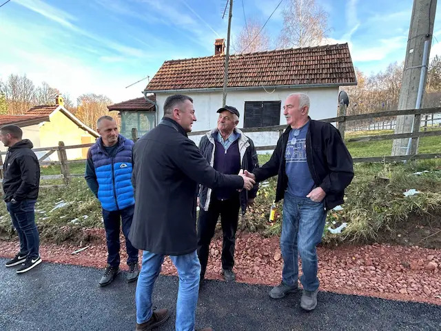 Radovi na asfaltiranju u punom jeku / foto: Opština Gornji Milanovac