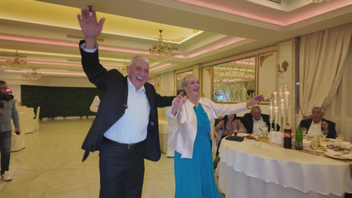 Svakog dana sam išao do govornice da je pozovem: Nevenka i Vlastimir proslavili 50 godina braka, ovo je priča o pravoj ljubavi i trajanju (FOTO)