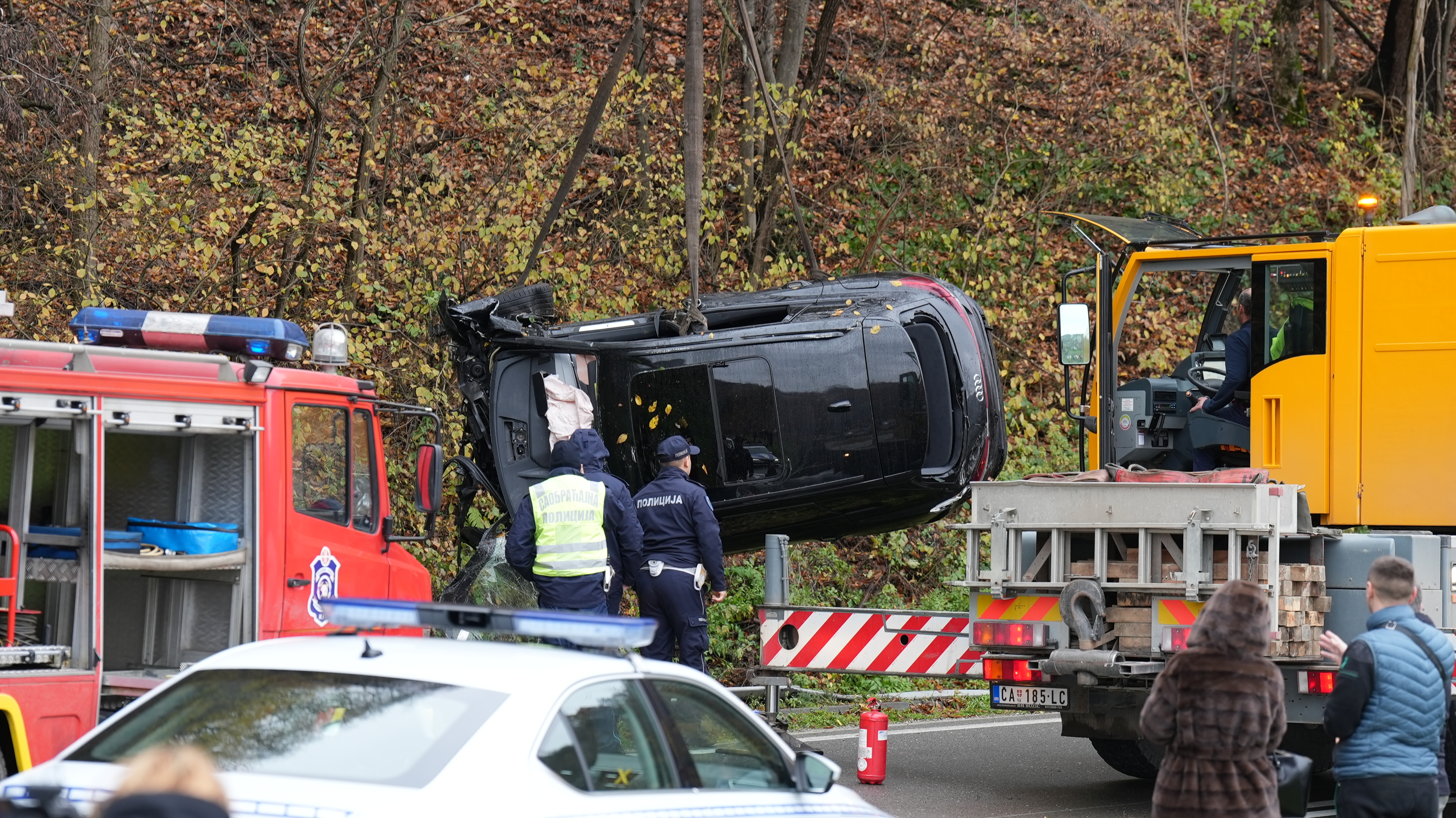 Smrskan sa prednje strane i aktivirani vazdušni jastuci: Ovako izgleda audi u kom su stradali mlada Ana i njen prijatelj (FOTO)