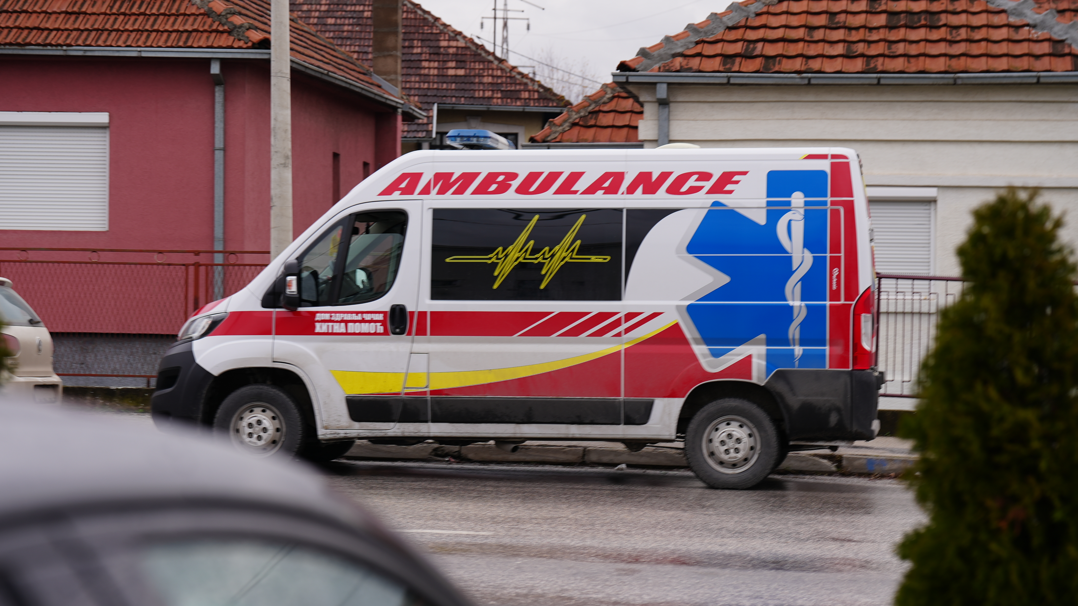 Užas u Čačku:  Jezivo trostruko ubistvo u porodičnoj kući, ovo su slike sa mesta zločina (FOTO)(VIDEO)