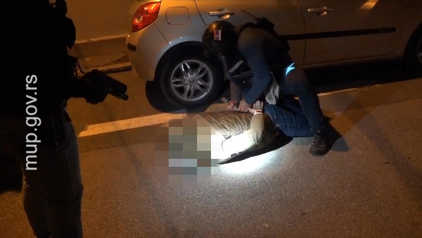Udar na škaljarski klan u Beogradu: Pali visokopozicionirani kriminalci sa Interpolove poternice (FOTO)(VIDEO)