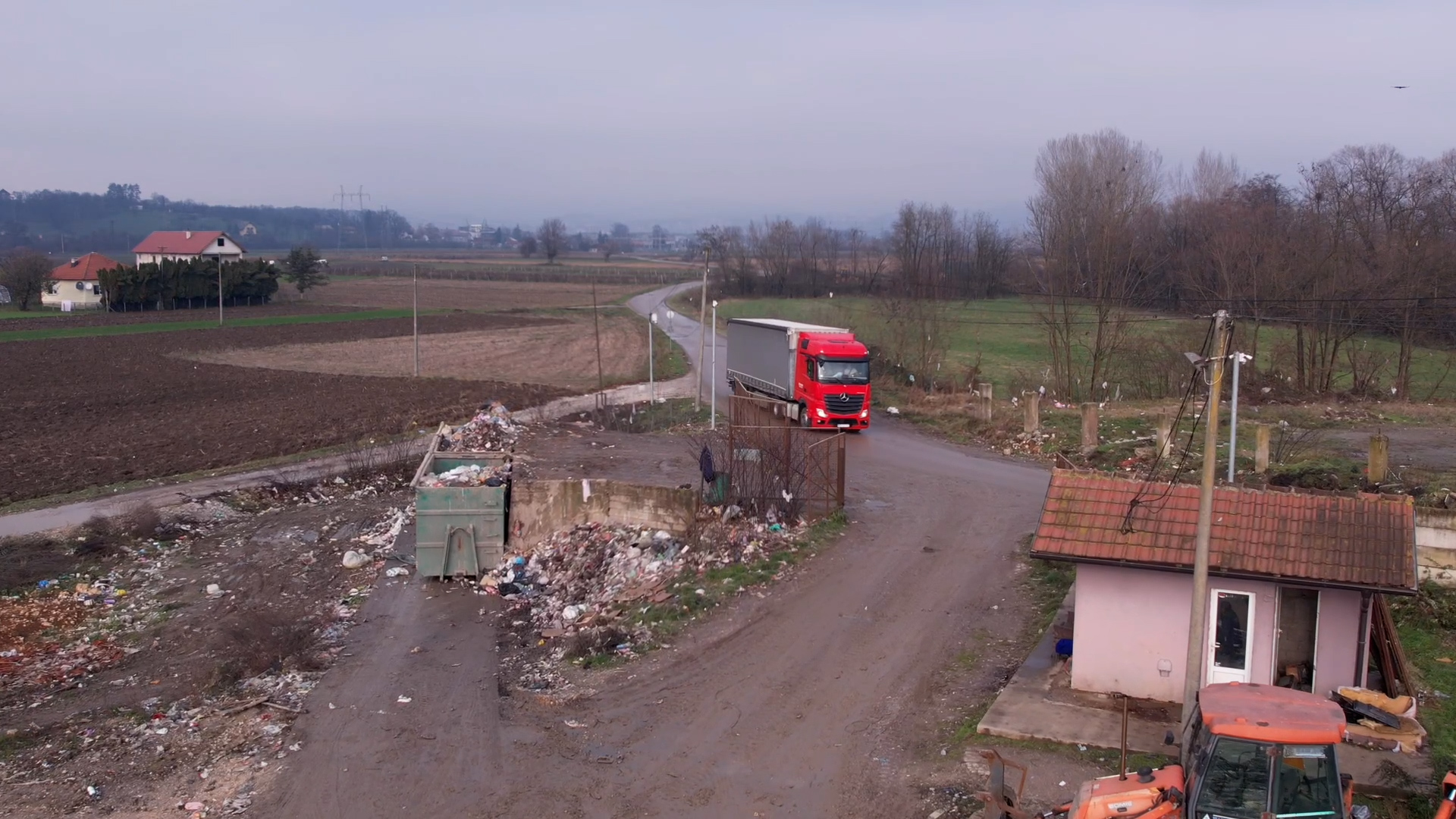 Divlje deponije u Požegi su problem koji se hitno reševa / foto: RINA
