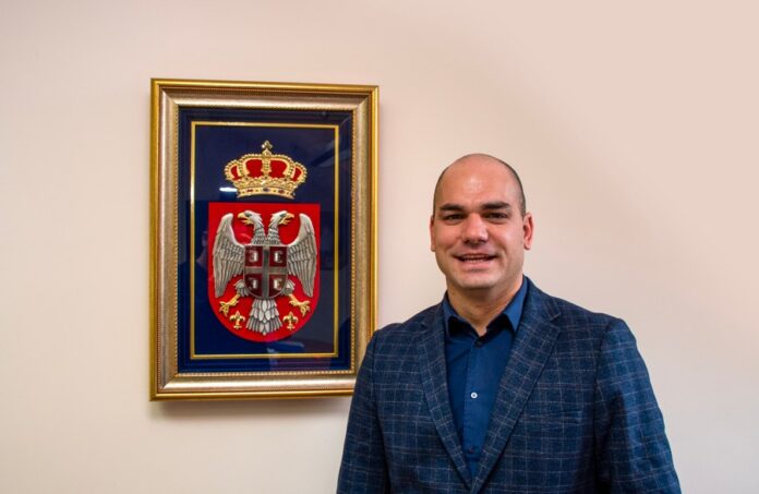 Master menadžer u sportu i stručnjak za osiguranje: Miloš Teofilović (39) novi je pomoćnik gradonačelnika Čačka za društvene delatnosti
