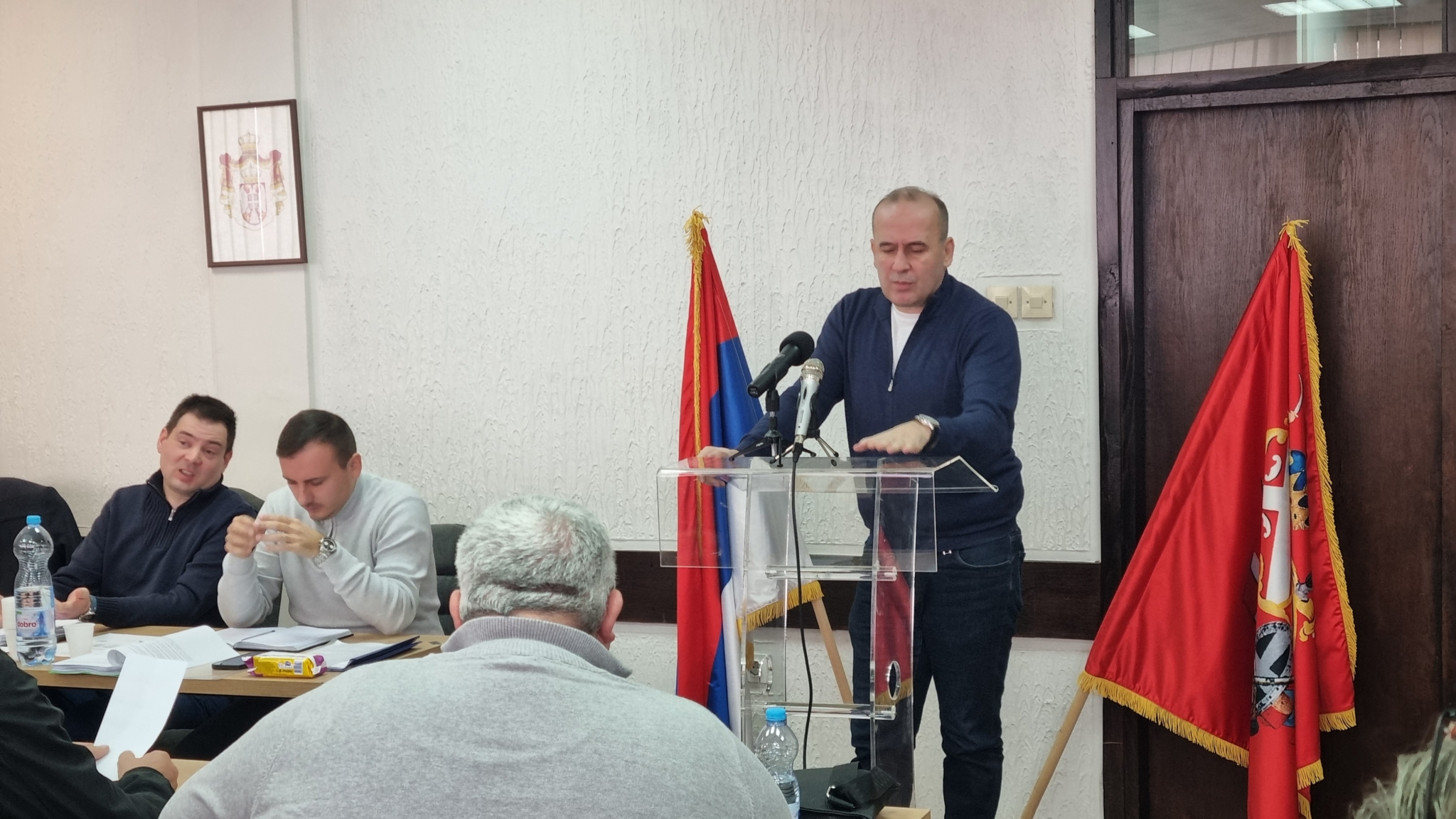 Nesvakidašnja sednica Skupštine opštine Topola: Tokom zasedanja predsednik saznao da mu se porodila žena