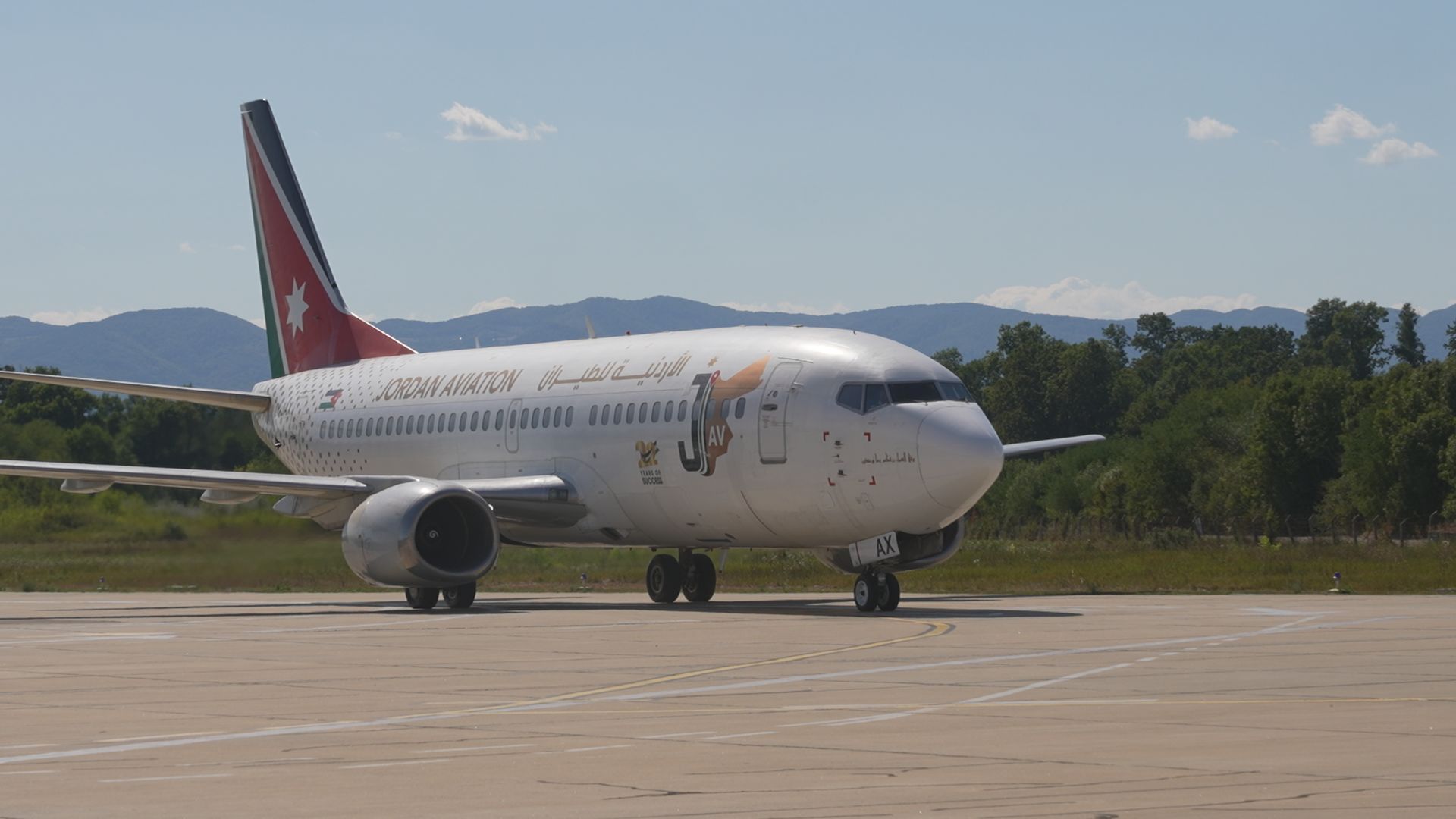 Aerodrom Morava kod Kraljeva ruši sve granice: Za samo godinu dana prevezli blizu 15.000 putnika, sleteo čak i najveći avion na svetu Boeing