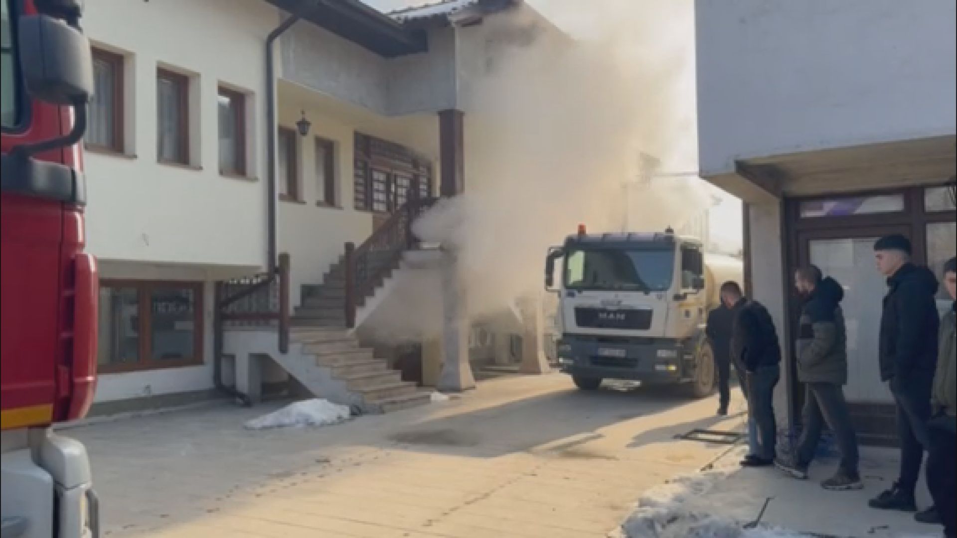 Ugašen požar na objektu Islamske zajednice u Novom Pazaru / foto: RINA