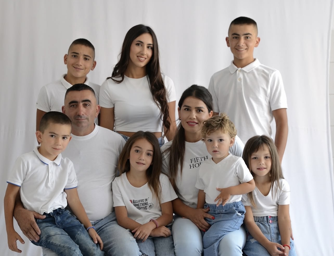 Tamara presekla krompir, pa na njemu ugledala jasno ocrtan krst: Lep znak na Jovanjdan u kući devetočlane porodice Garović (FOTO)