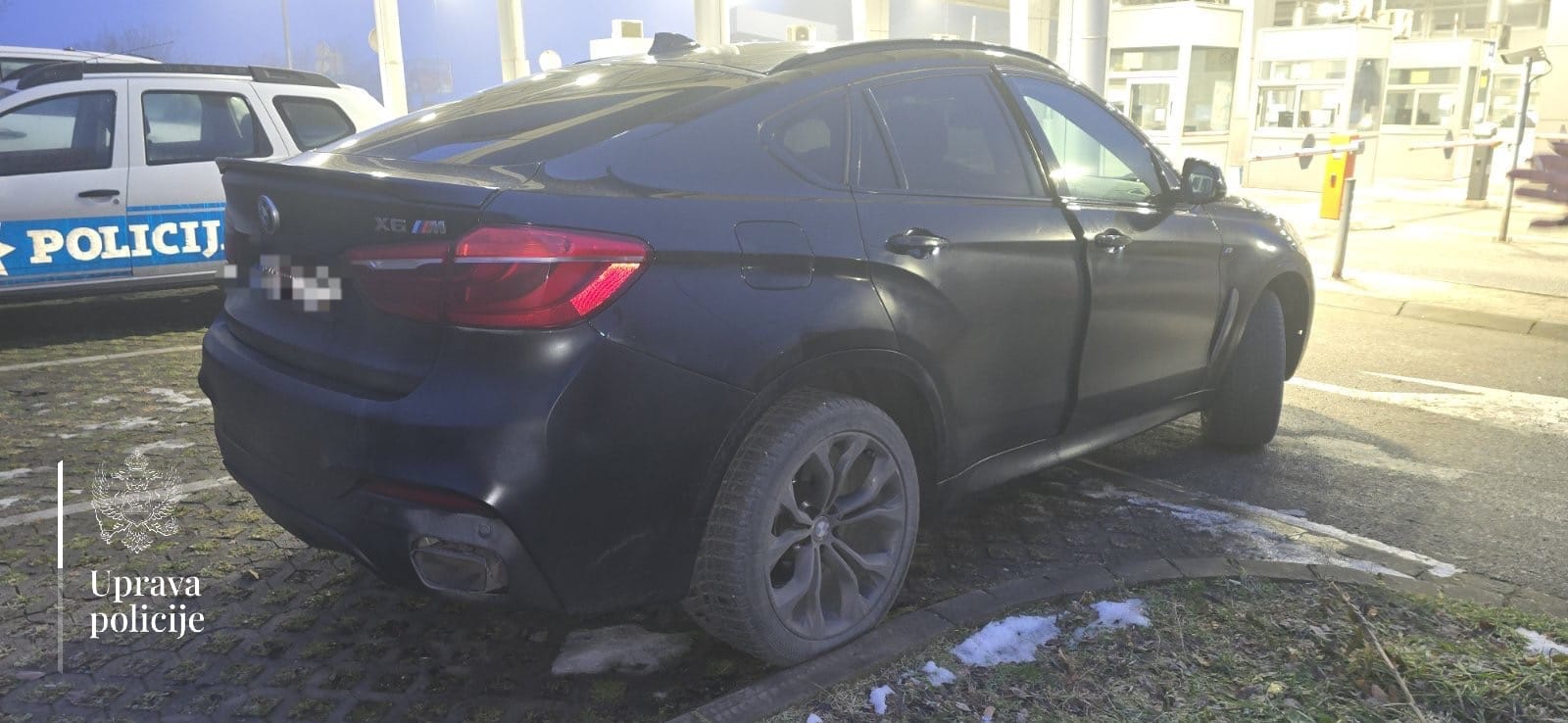 Podgoričanka sela u luksuzni džip, pa joj ga oduzeli na granici sa Srbijom: Skupoceni bmw ukraden u Nemačkoj, potraživao se preko Interpola