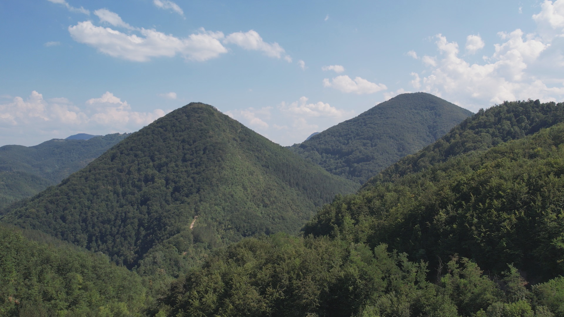 Ariljse piramide skoro iste kao one u Bosni / foto: RINA