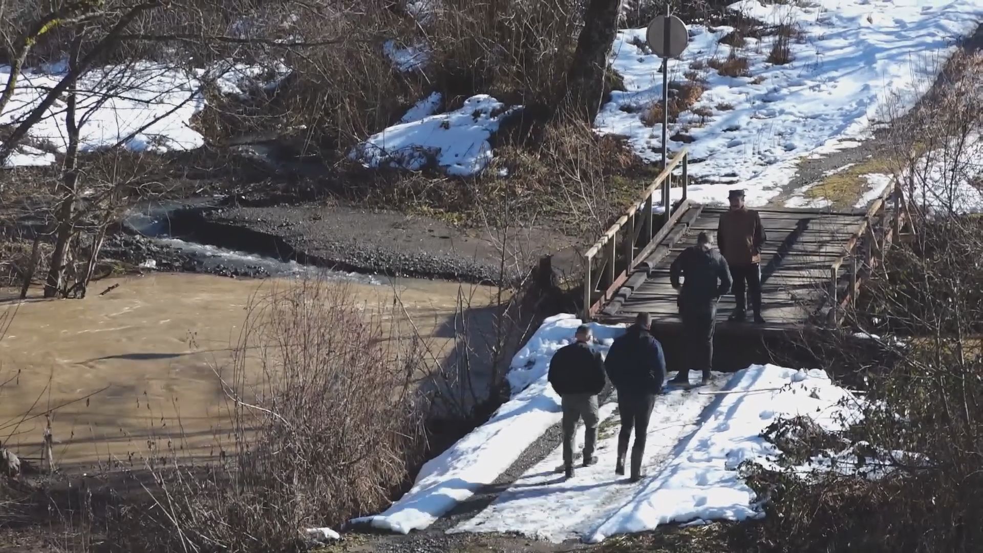Može se preći samo peške ili na konju, ta noć kad je sve počelo bila kao horor film: Dramatične slike iz pribojskih sela, evo kako žive meštani nakon bujičnih poplava (FOTO)(VIDEO)