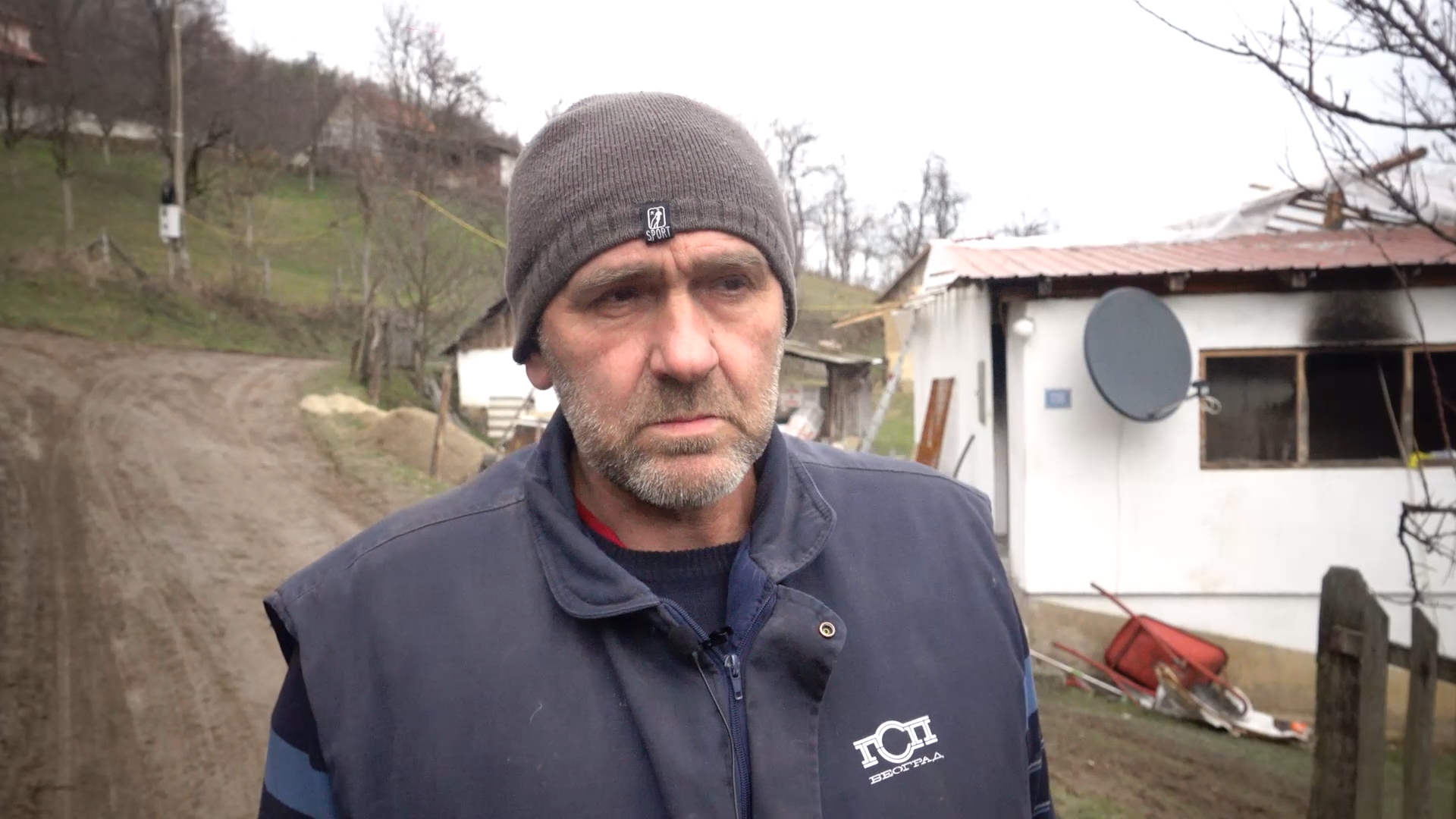 "Ostali su samo zidovi, ne spavamo više u kući": Braći Mitrović kod Bajine Bašte stižu bolji dani, nakon požar kreće obnova njihovog doma/ Foto: RINA