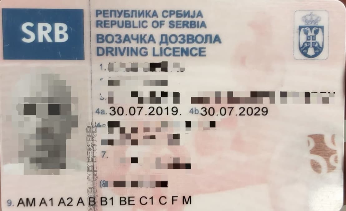 Oduzeli mu vozačku u Bosni, pa drugu kupio u Novom Pazaru za 650 evra: Srbin "pao" na ulasku u Crnu Goru zbog lažnih isprava (FOTO)