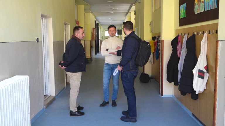 Renovirana najstarija gradska škola u Priboju / foto: Opština Priboj