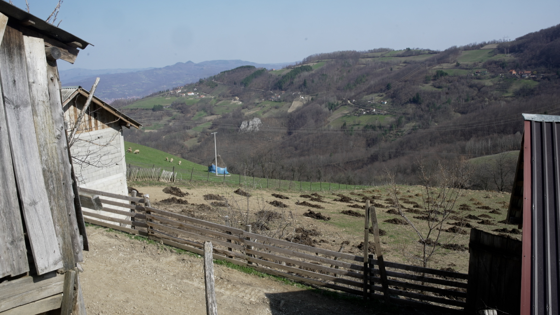 Gradi se put u selu Beserovina / foto: RINA
