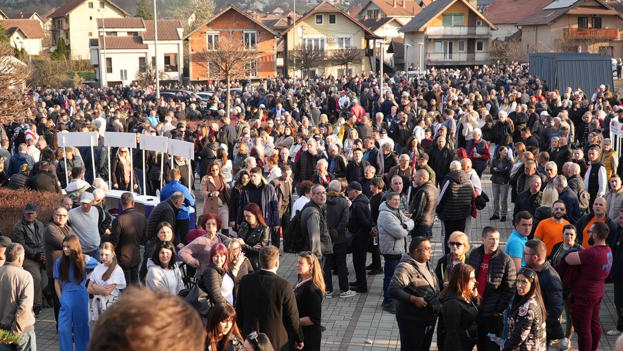 Vučić danas govori u Bajinoj Bašti: Veliki miting SNS-a u gradskoj hali, pogledajte galeriju‚/ Foto: RINA