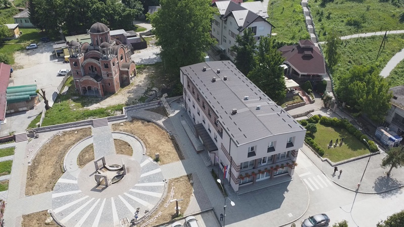 Preko 100.000 dinara: Lučani ubedljivi na tronu, najviše plate u Moravičkom okrugu godinama imaju stanovnici ove opštine 