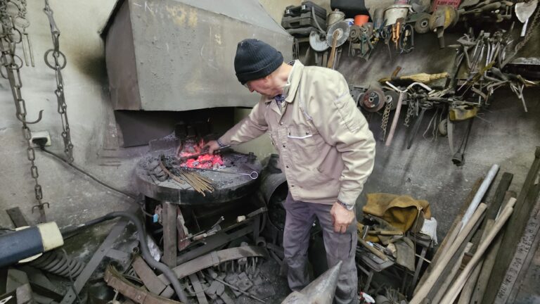 Fadil čuva staru tradiciju i zanat / foto: RINA