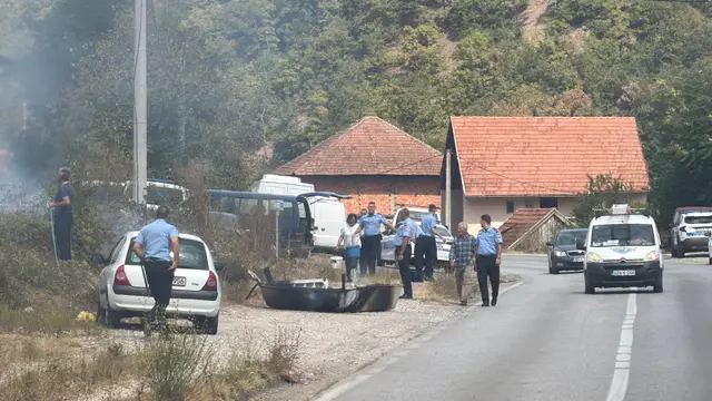 Požar iznad Foče još uvek aktivan / foto: RINA