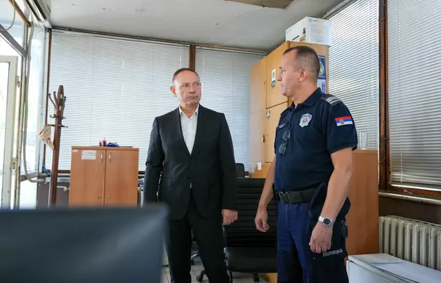 Foto: Poseta direktora policije Policijskoj upravi u Novom Sadu - Foto: Ministarstvo unutrašnjih poslova Srbije