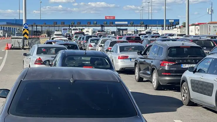 Vozači spremite se za kolaps: Na Preševu se čeka tri sata, na Horgošu sat vremena - prilagodite vožnju uslovima na putu