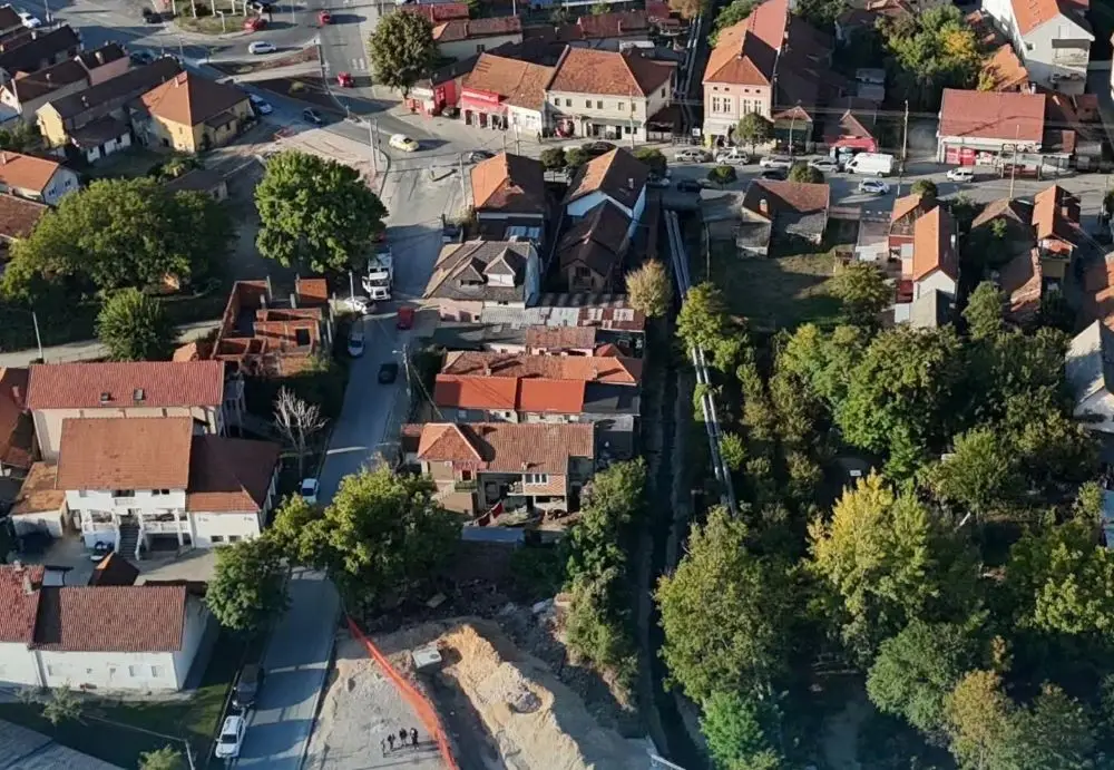 Srušena čuvena kafana u Čačku, ali sa dobrim razlogom: Deonica Bulevara vojvode Putnika biće završena u decembru (FOTO)