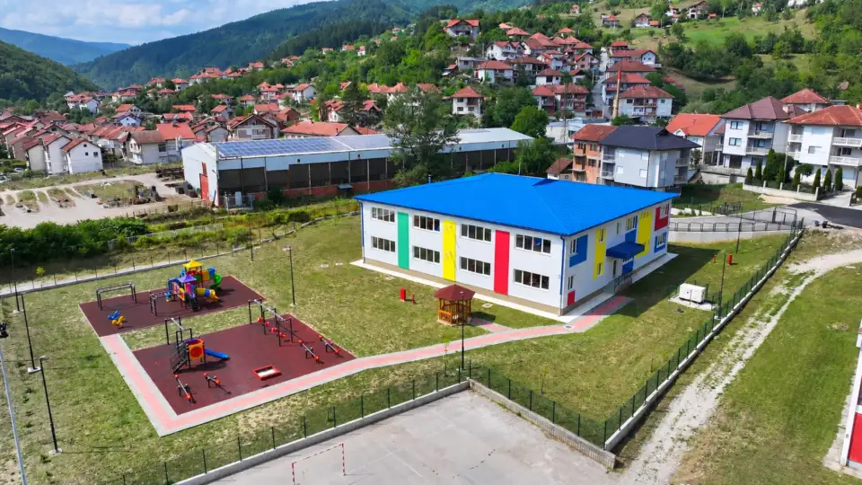 Lepa slika stiže iz Prijepolja: Potpuno zavšen novi vrtić i sitmo se odbrojava do početka rada - ogroman značaj za decu i roditelje tog kraja (FOTO)