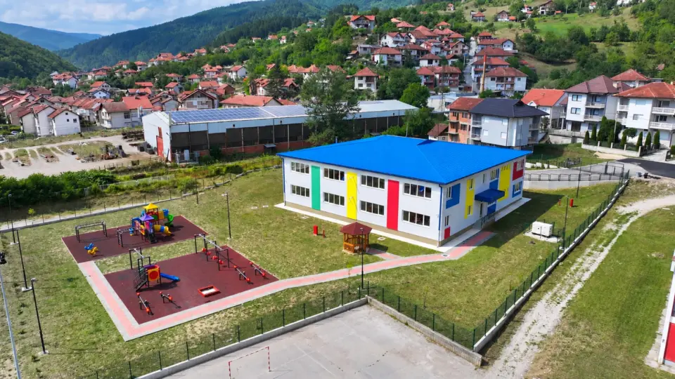 Lepa slika stiže iz Prijepolja: Potpuno zavšen novi vrtić i sitmo se odbrojava do početka rada - ogroman značaj za decu i roditelje tog kraja (FOTO)