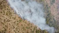 Dramatične slike sa požarišta u Dragačevu, meštani mole za helikopter: Vatra se brzo širi uz jak vetar - nepristupačan teren otežava posao vatrogascima (FOTO)(VIDEO)